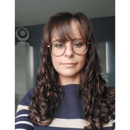 les résultats sur les cheveux bouclés d'Amandine après le coaching capillaire